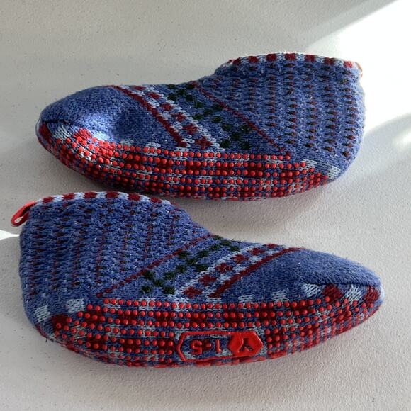 Bombas Gripper Slipper Size 1-5 (YOUTH) Sherpa Lined - Picture 7 of 10